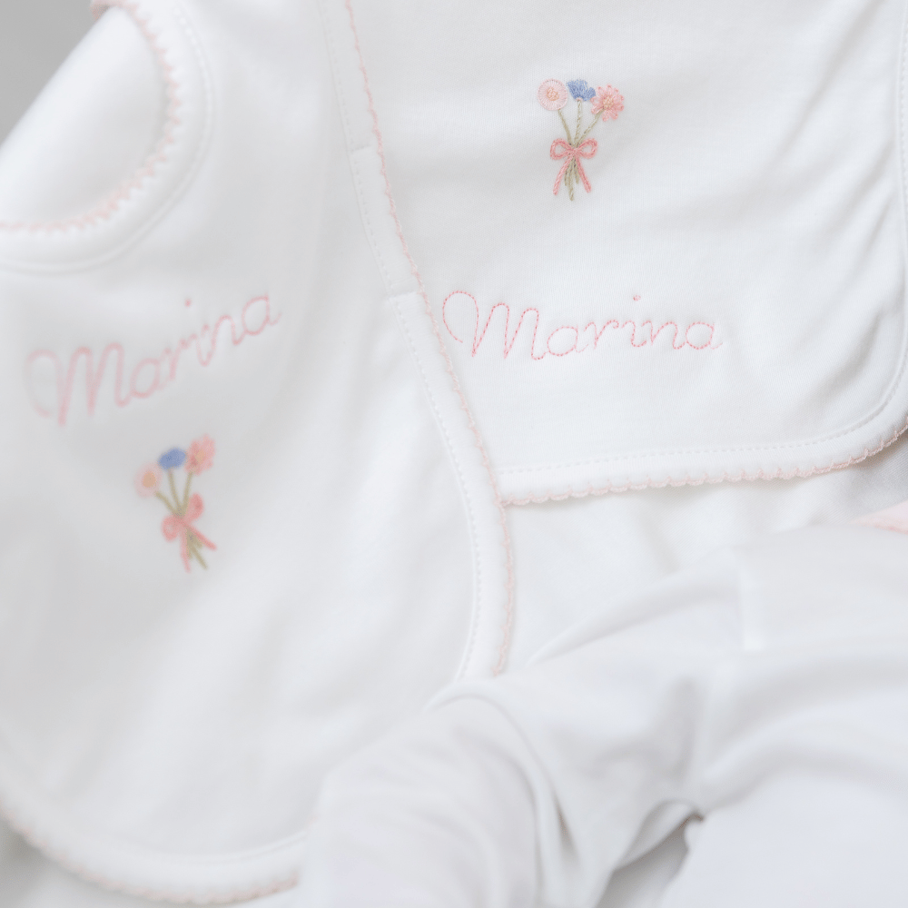 Set Babero y Babita Blanco - Flores