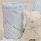 Manta Celeste Smock Blanco