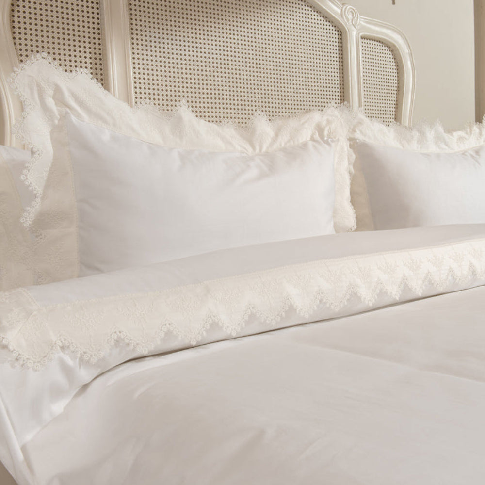 Bedding Set Lina- White