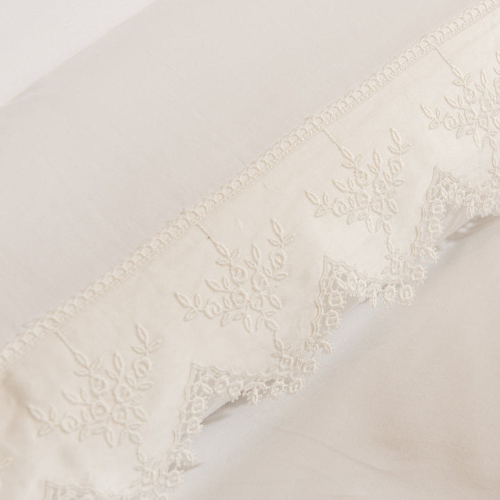 Bedding Set Lina- White