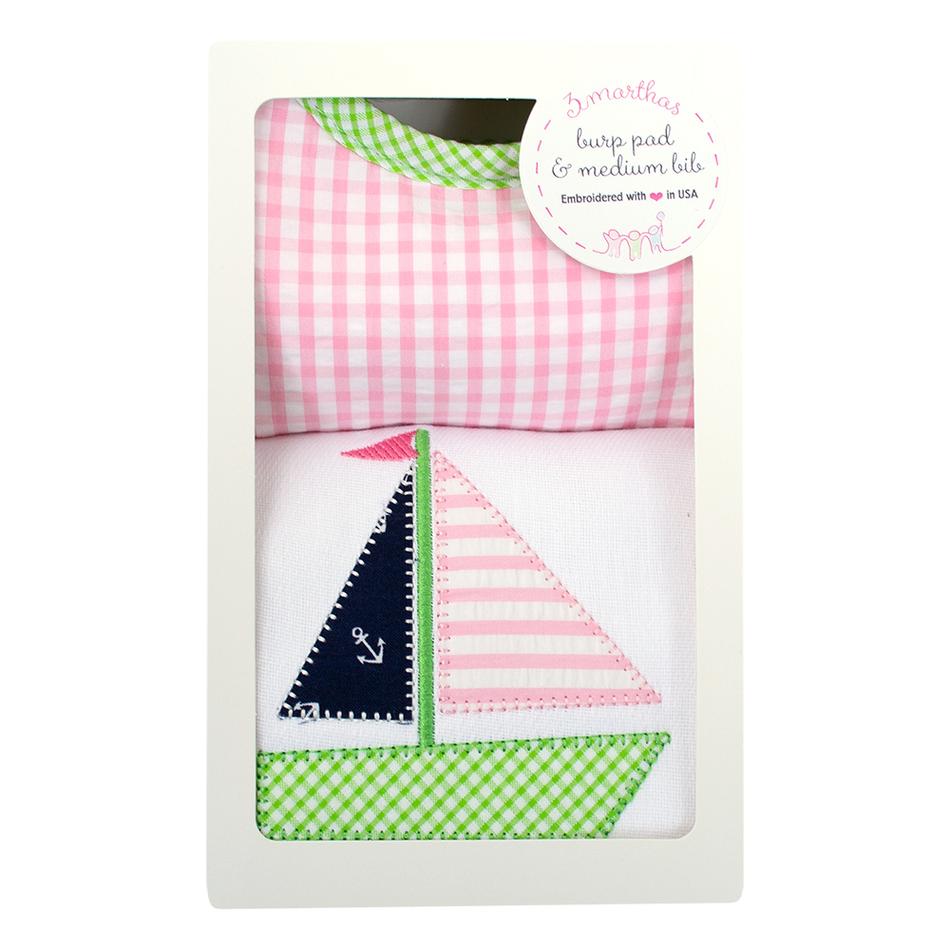 Boxed Burp/Bip Set Pink Sailboat | Baberos | Panderetta Bordados