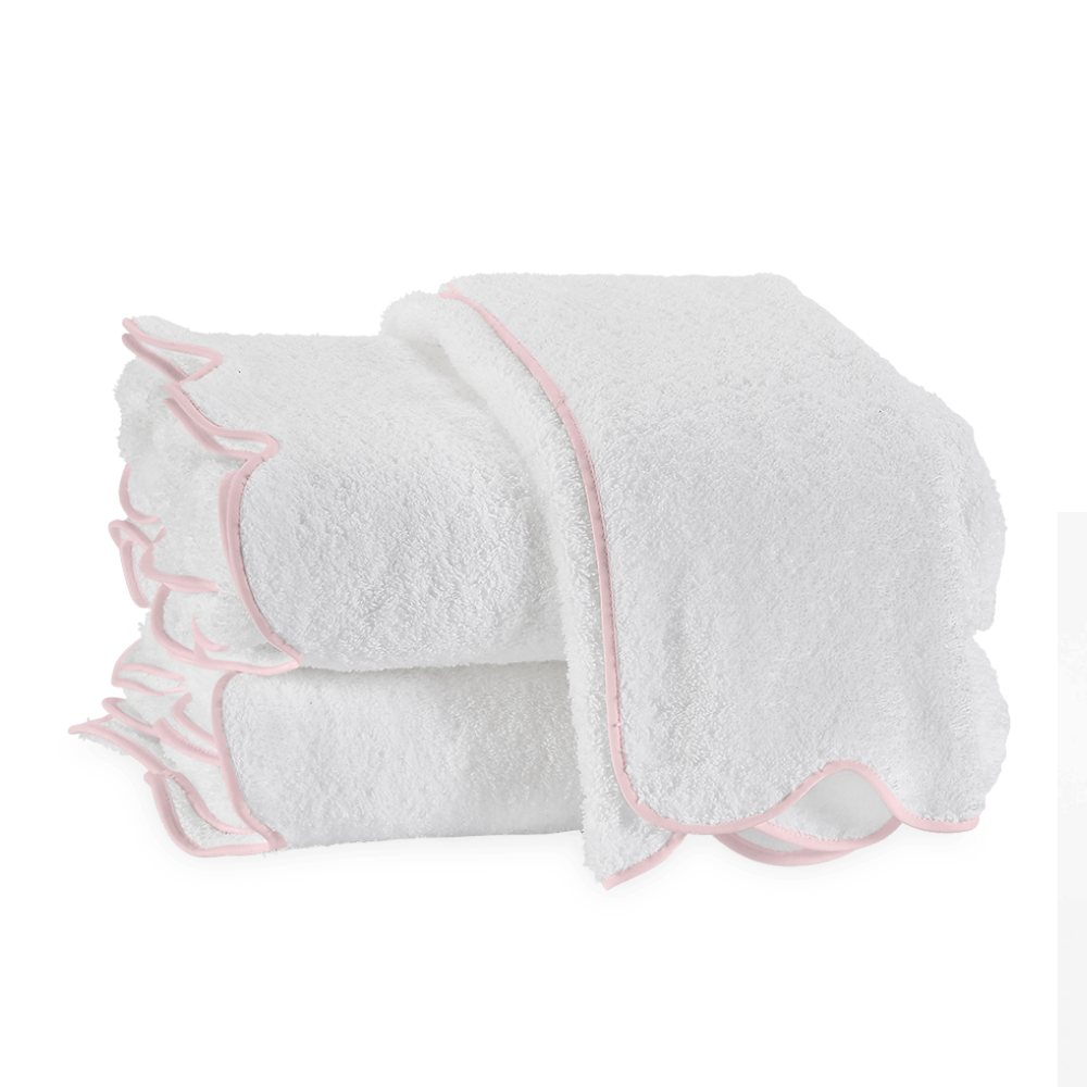 Scalloped Cairo Towel - White/Pink