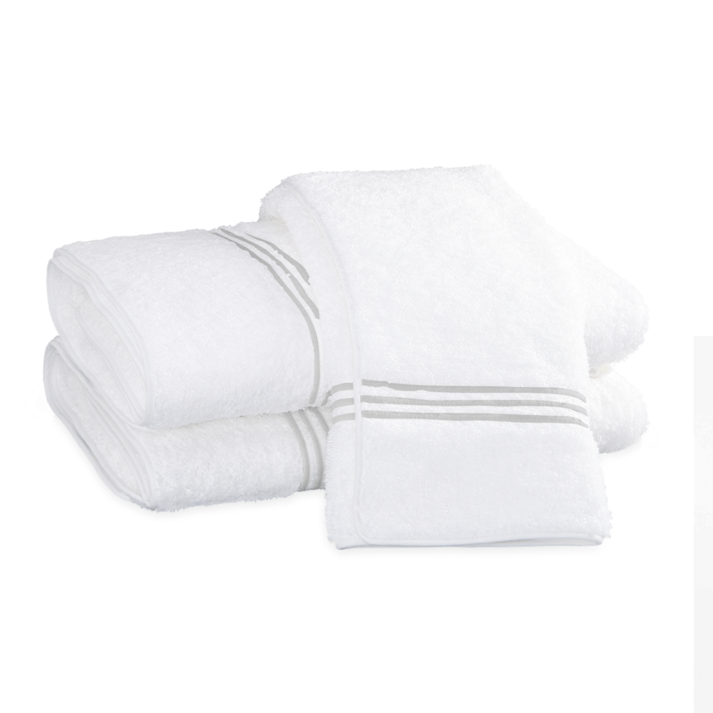 Bel Tempo Towel - White/Silver