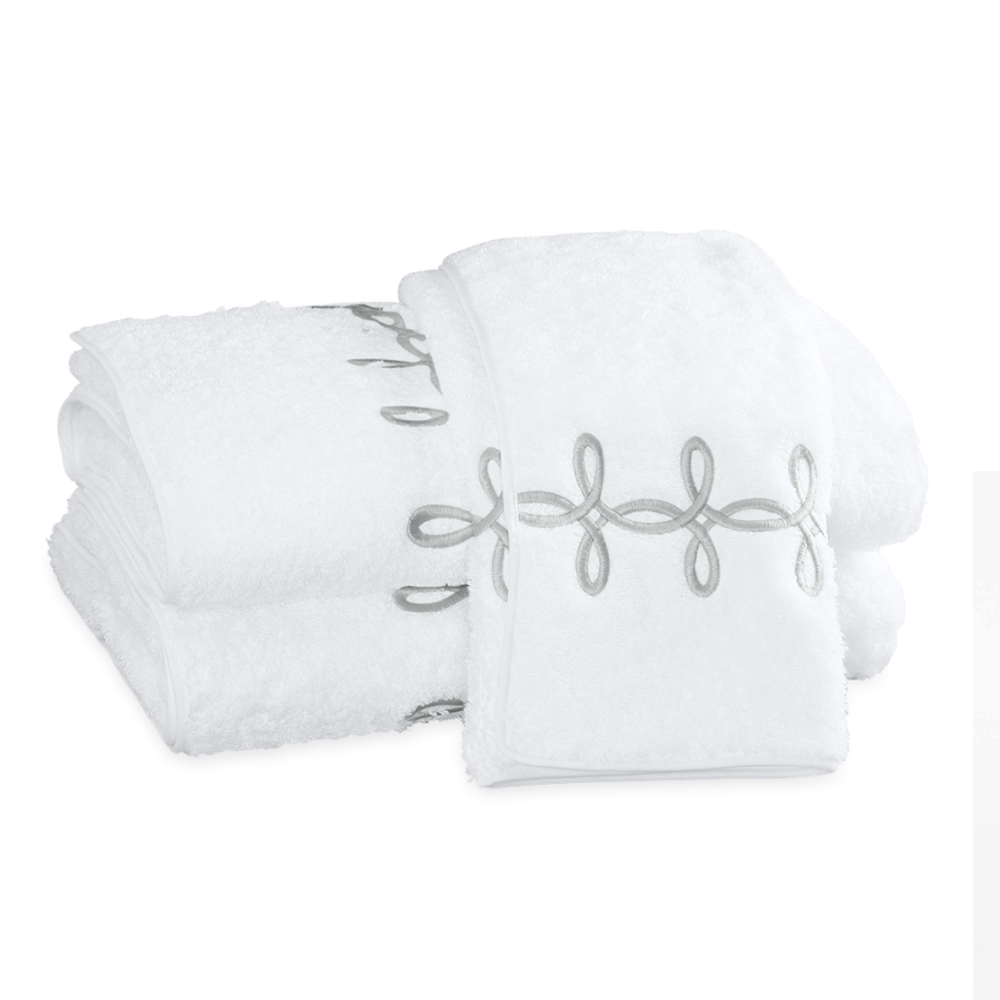 Gordian Knot Towel - White/Silver